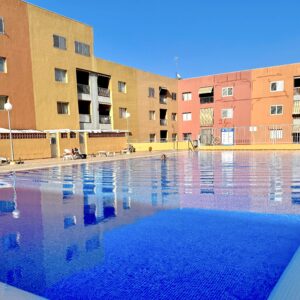 Estancia de 2 noches para 2 en apartamento con piscina + Pack de bienvenida