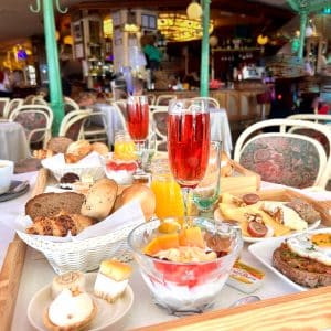Brunch francés para 2 personas en Café de París
