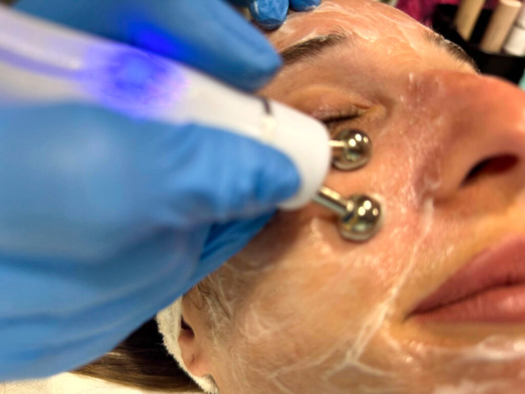 A9E130E8-F2F2-48F1-BDD0-22C3054469BB