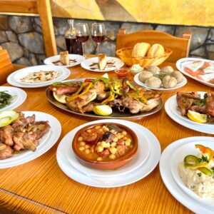 Menú ilimitado de comida canaria para 2 + 2 postres + 2 bebidas