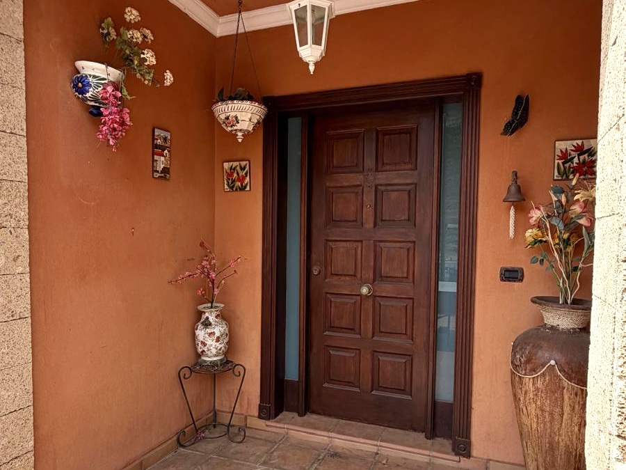 0f618d28-2f35-4db0-ab70-567a248b58b5