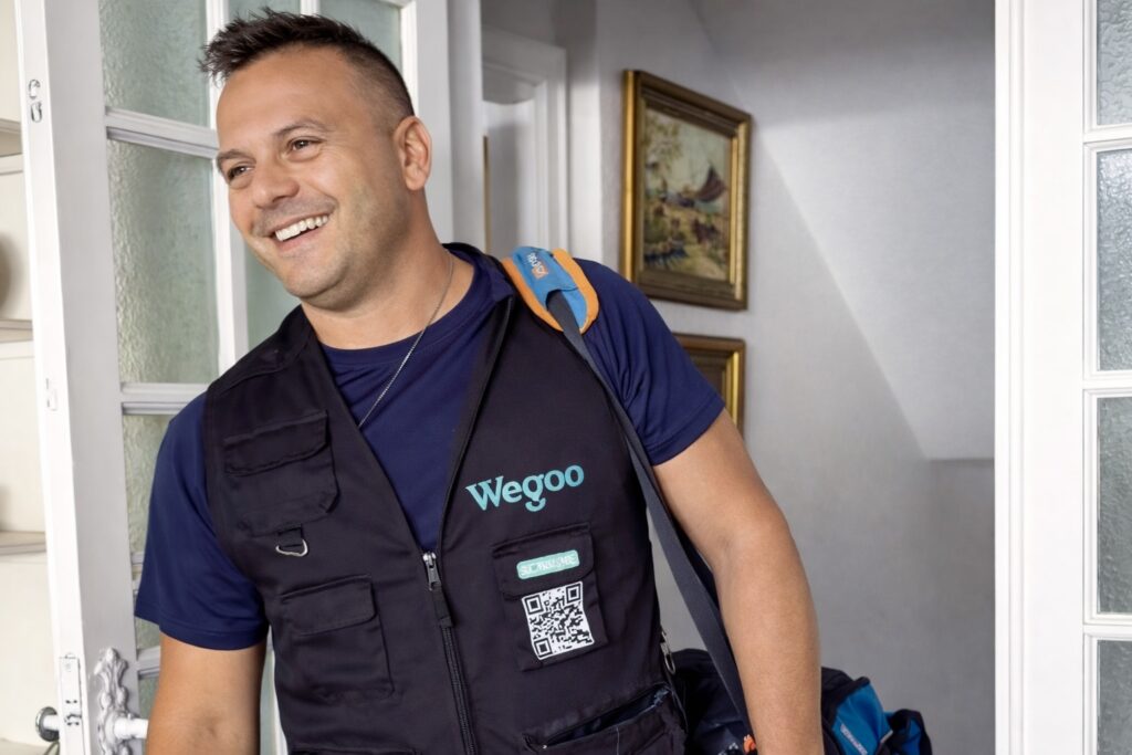 22997FC2-5AF2-4E9C-8BCC-8B95E8F91639