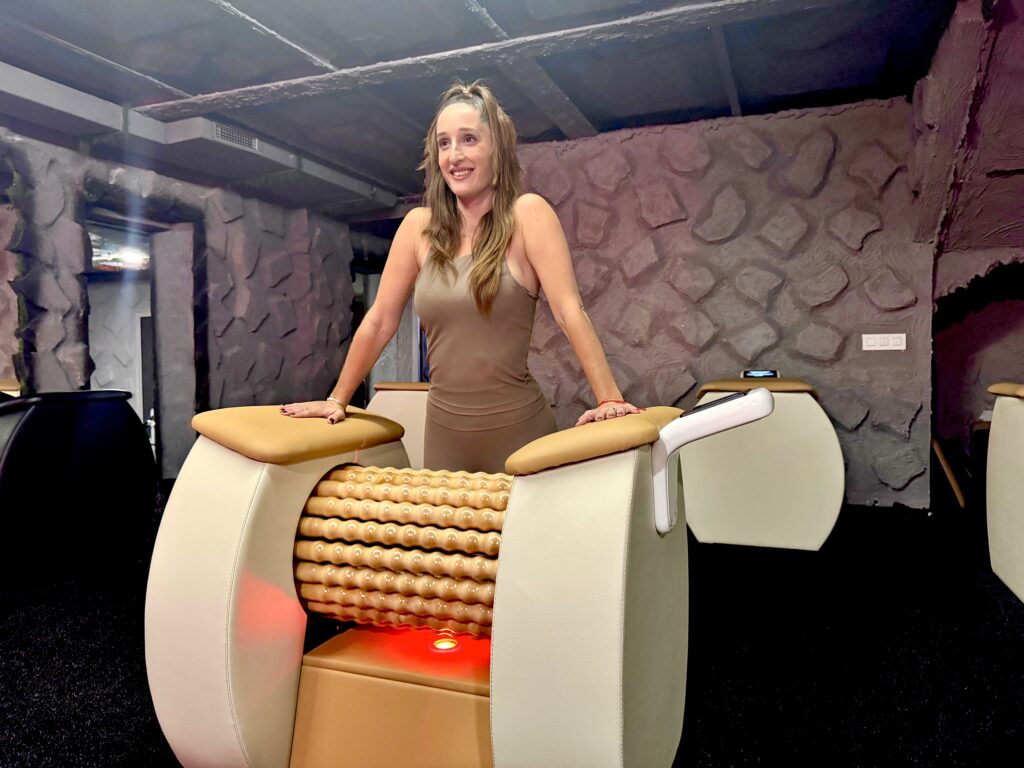 2bf7d584-29b7-4fc3-a1d9-f10733755d5e