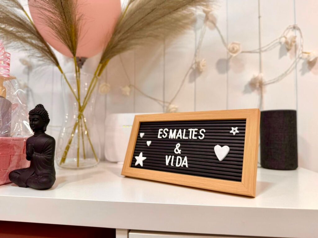 7e3b9e93-b316-4a8a-b051-8e3af8f69842