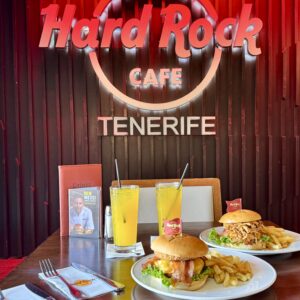 2 Hamburguesas + Refrescos ilimitados + 25% en Postres, Entrantes y Tienda