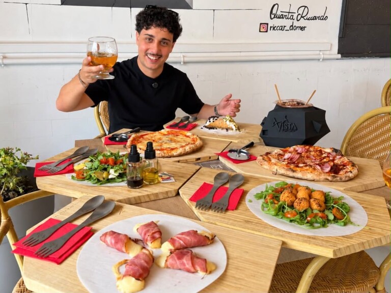 Pizzas Italianas para 2 con o Sin Gluten + Entrante a elegir + 2 Postres +2 Bebidas
