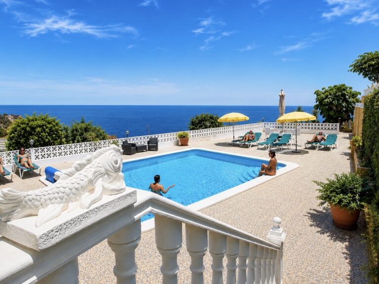 Escapada Day Pass + Brunch Buffet Ilimitado para 2 personas en Hotel Rural Finca San Juan