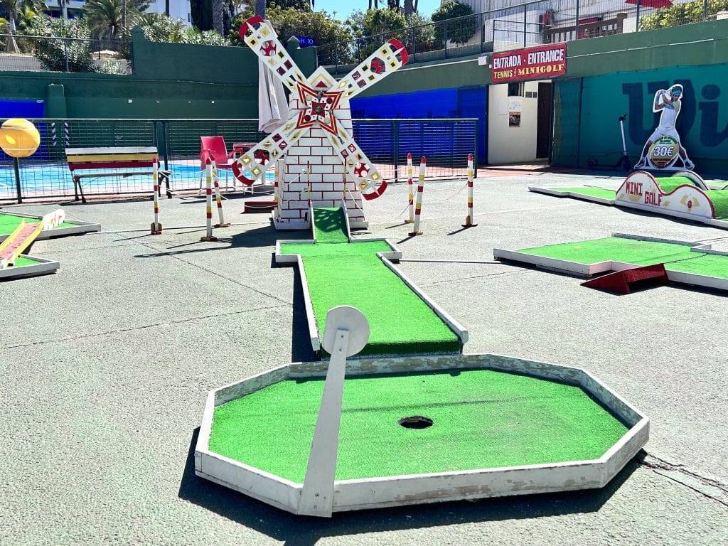 BONO DESCUENTO MINIGOLF