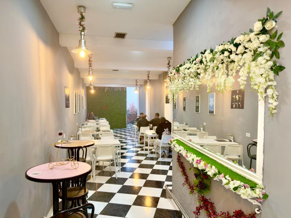 88a27c09-68b1-4d0d-8110-7aafb3eb3ddf