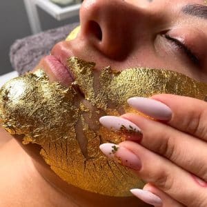 Tratamiento facial de Oro para 2 personas